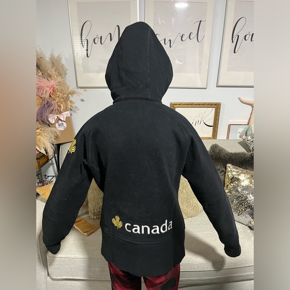 Lululemon Jacket - Picture 2 of 5